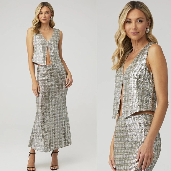 ITMFL Dresses & Skirts - ITMFL Cortado Cher Vest and Indigo Cher Skirt Set in Beige and Silver